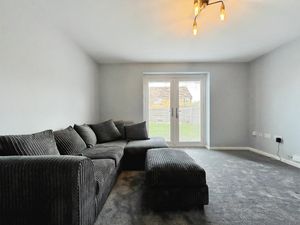 Photo 17- click for photo gallery